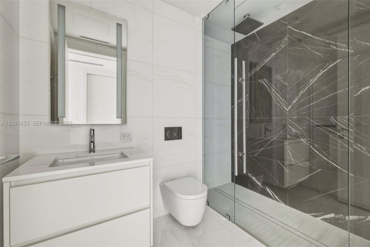 300 Biscayne Boulevard Way , Unit 1709W, Miami, FL 33131 Photo