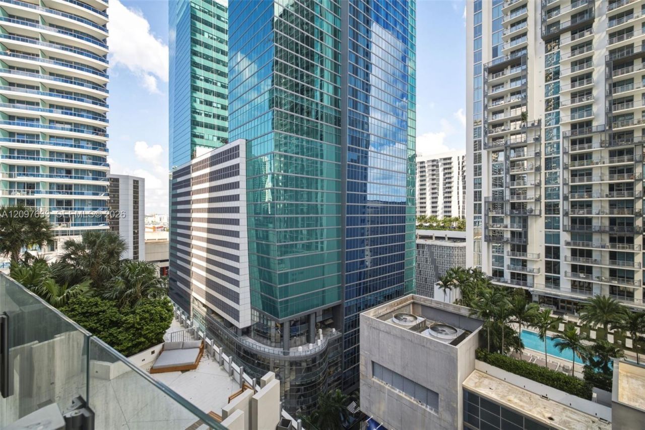 300 Biscayne Boulevard Way , Unit 1709W, Miami, FL 33131 Photo