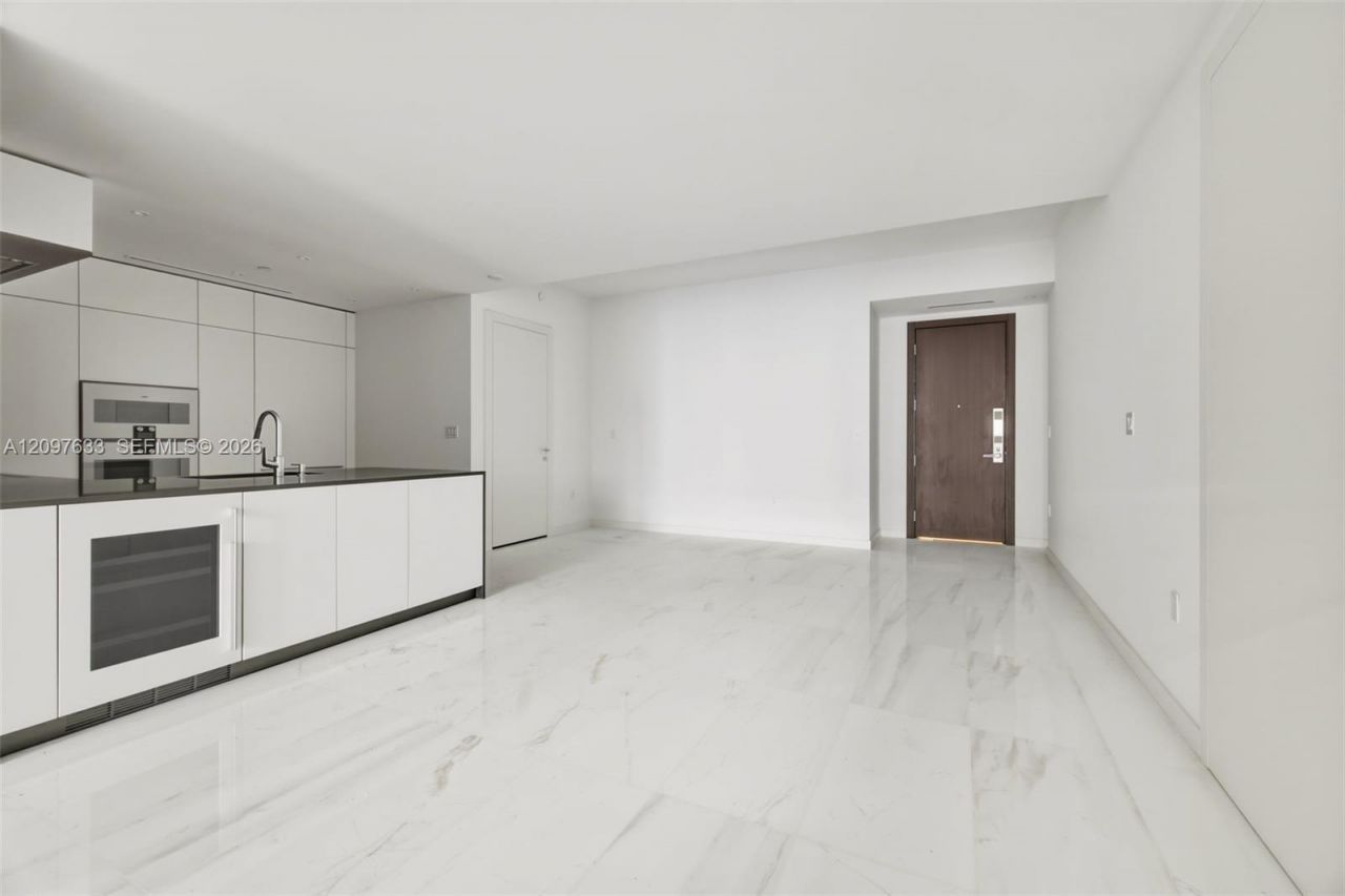 300 Biscayne Boulevard Way , Unit 1709W, Miami, FL 33131 Photo