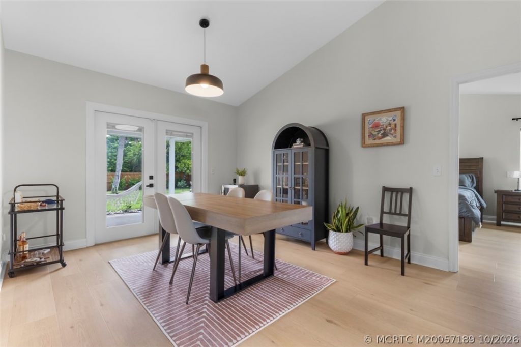 4811 NE Savannah Road, Jensen Beach, FL 34957 Photo