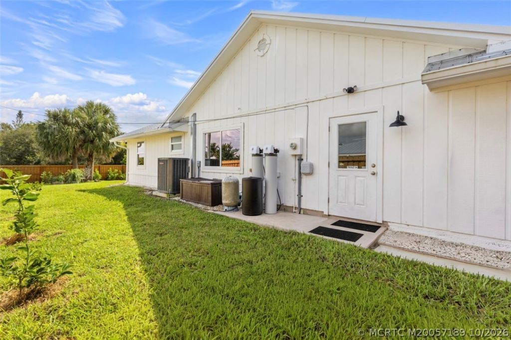 4811 NE Savannah Road, Jensen Beach, FL 34957 Photo