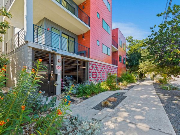 1615 E 7th ST, Unit 202, Austin, TX 78702