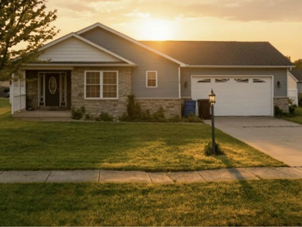 1170 Tanya Street , Burns Harbor, IN 46304