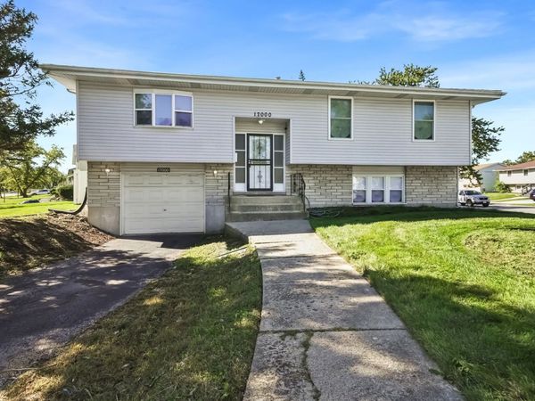 17000 Pine Court , Hazel Crest, IL 60429