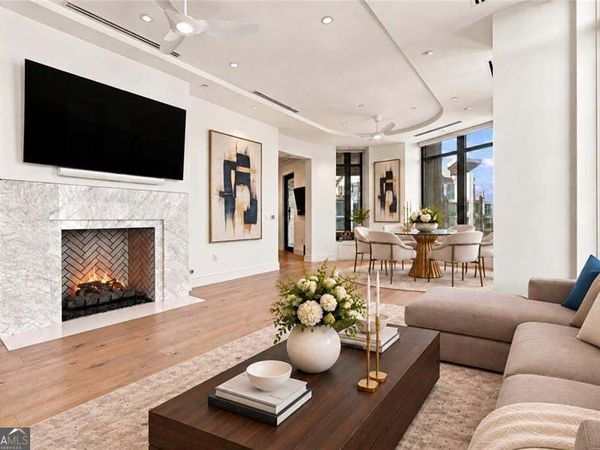 3376 Peachtree Road NE, Unit 34A, Atlanta, GA 30326