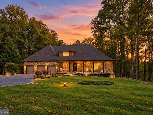13329 MOUNTAIN ROAD, LOVETTSVILLE, VA 20180