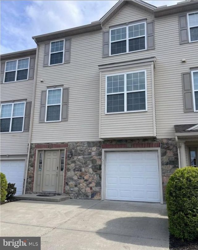 51 INDIANA CIRCLE , LEMOYNE, PA 17043