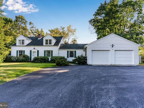 1819 HIGH STREET, CAMP HILL, PA 17011