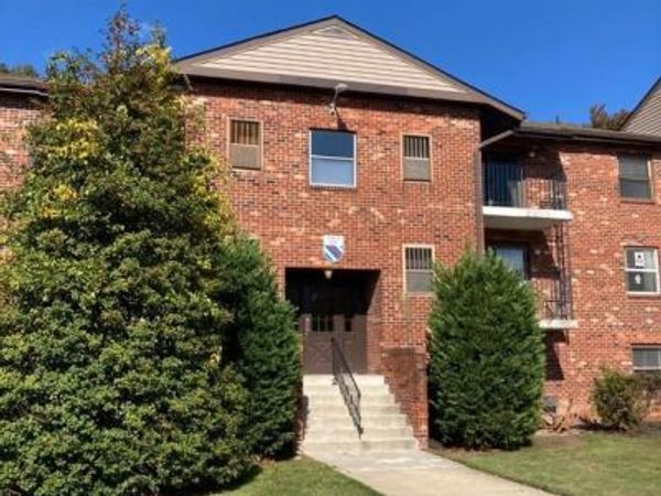 6 ATRAM HALL, DOVER, DE 19904