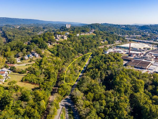 251303 Riverside Avenue , Chattanooga, TN 37405