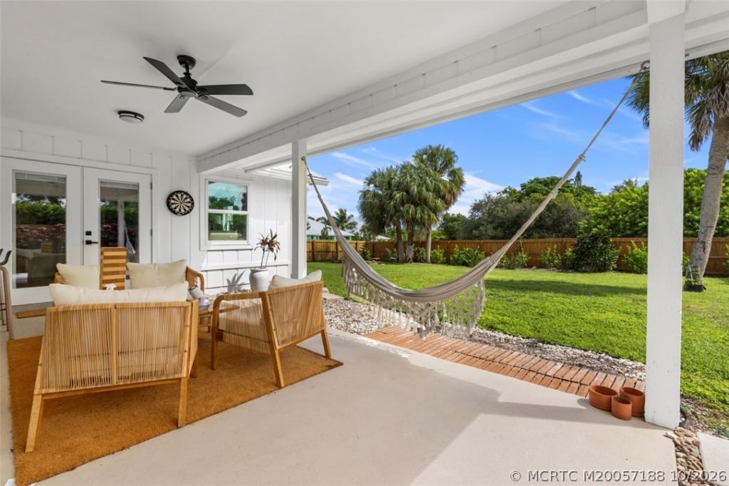 4811 NE Savannah Road , Jensen Beach, FL 34957 Photo