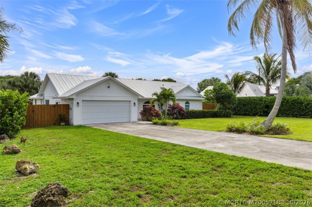 4811 NE Savannah Road , Jensen Beach, FL 34957 Photo