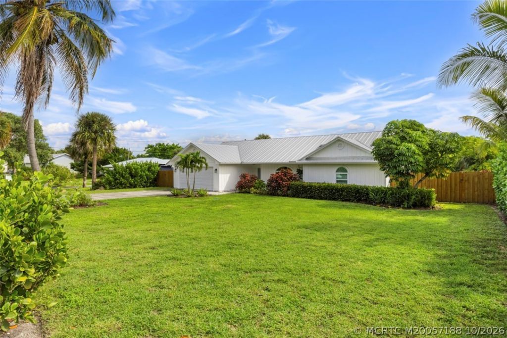 4811 NE Savannah Road , Jensen Beach, FL 34957 Photo