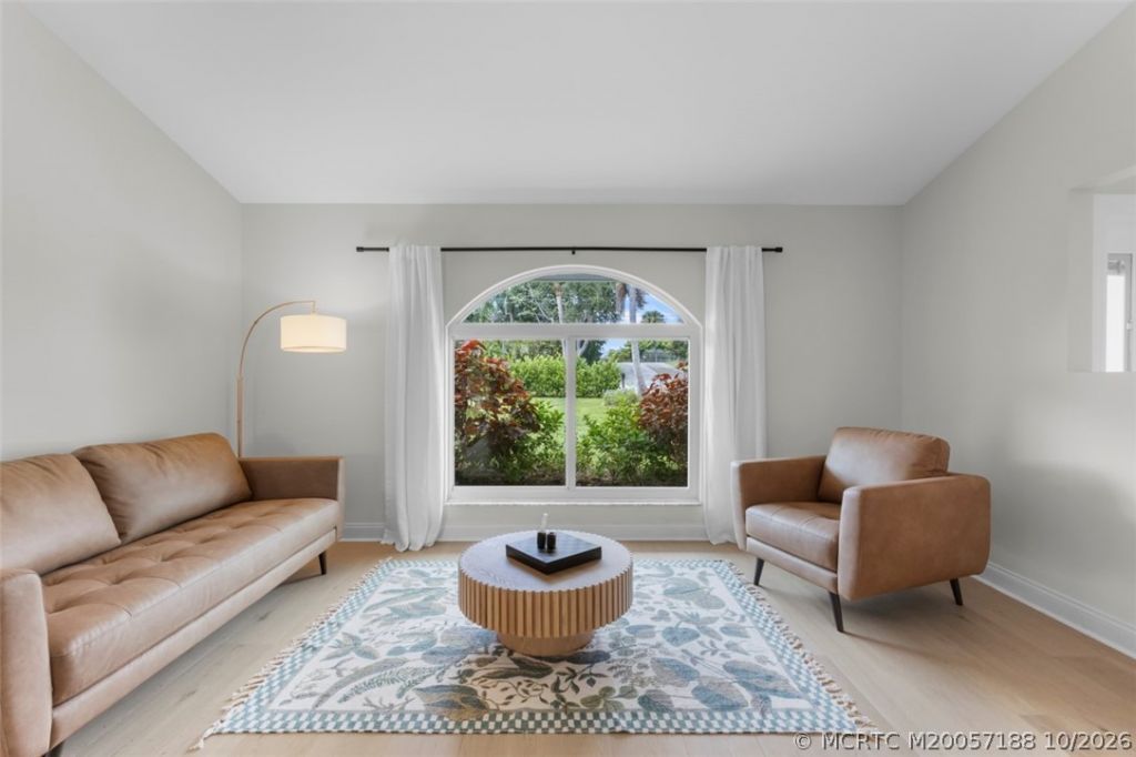 4811 NE Savannah Road , Jensen Beach, FL 34957 Photo