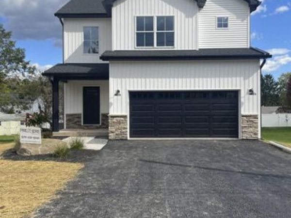 92 Park Street, Dallas, PA 18612
