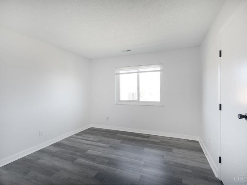 9489 Woodland Hills Drive, West Chester, OH 45011 Photo 14