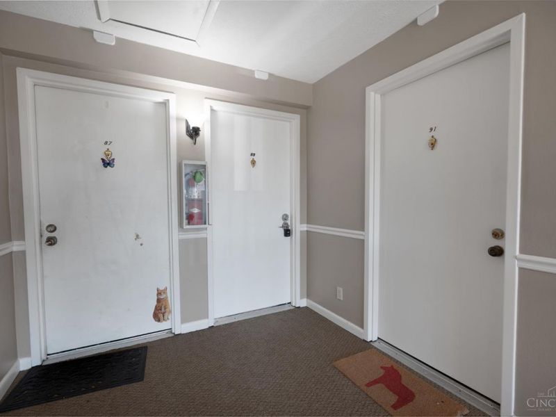 9489 Woodland Hills Drive, West Chester, OH 45011 Photo 4