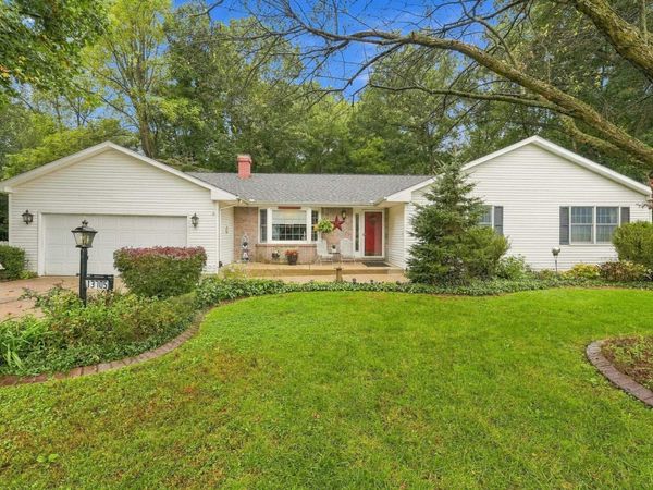 13705 Old Creek Court, Mishawaka, IN 46545