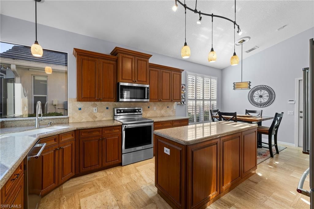 1845 Pondside Ln , Naples, FL 34109 Photo