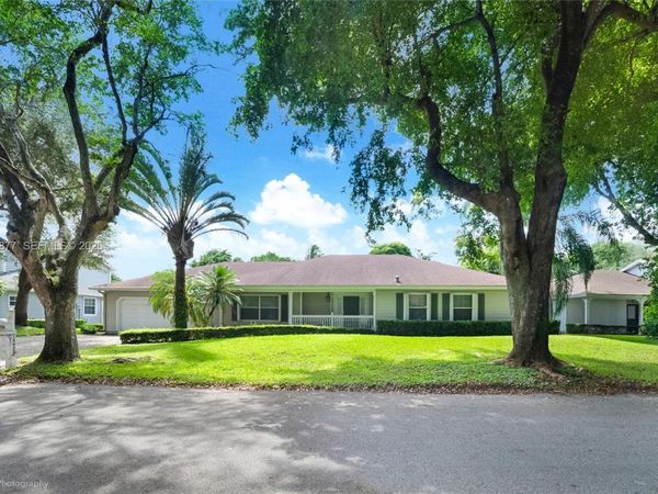 14920 SW 145th St , Miami, FL 33196