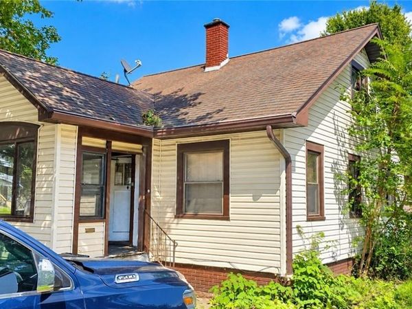 1616 Gross Avenue NE, Canton, OH 44705