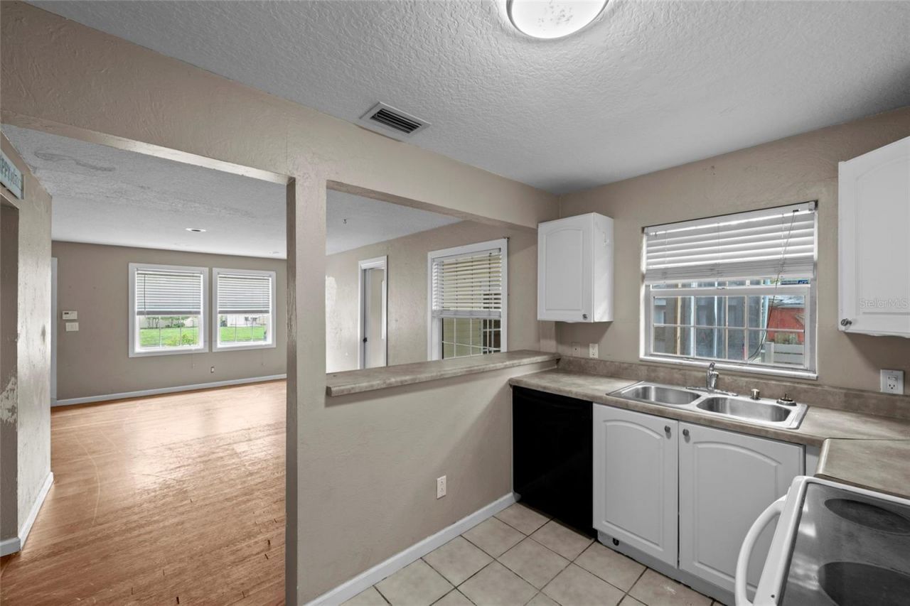 1206 30th Street W, Bradenton, FL 34205 Photo
