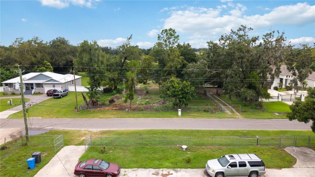 9714 Ellison Road, Thonotosassa, FL 33592 Main Photo