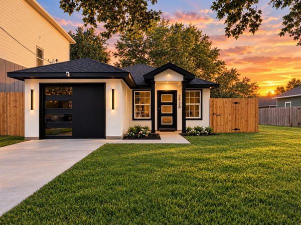 2538 Hooper Street, Dallas, TX 75215