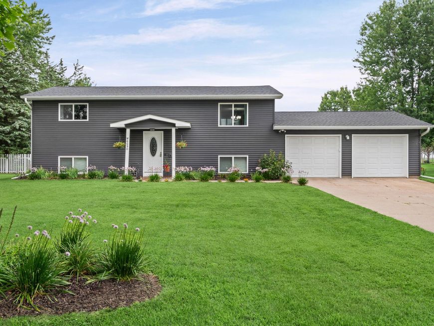 Main Photo