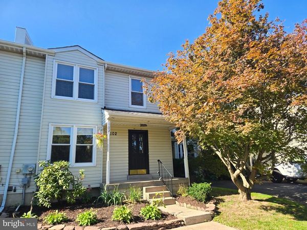 102 SOLWAY CIRCLE , CHALFONT, PA 18914