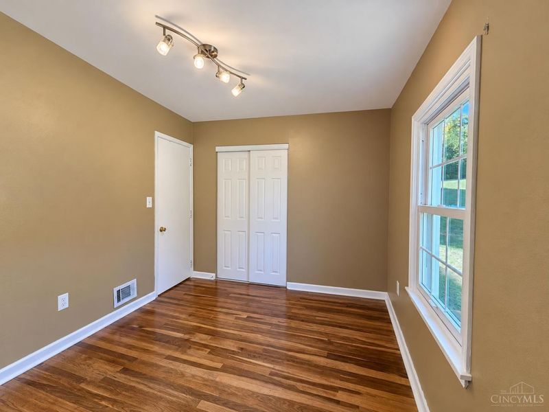 9770 Playtime Lane, Springfield Township, OH 45231 Photo 10