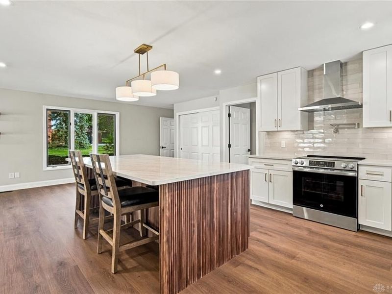483 Timberlea Trail, Kettering, OH 45429 Photo 8
