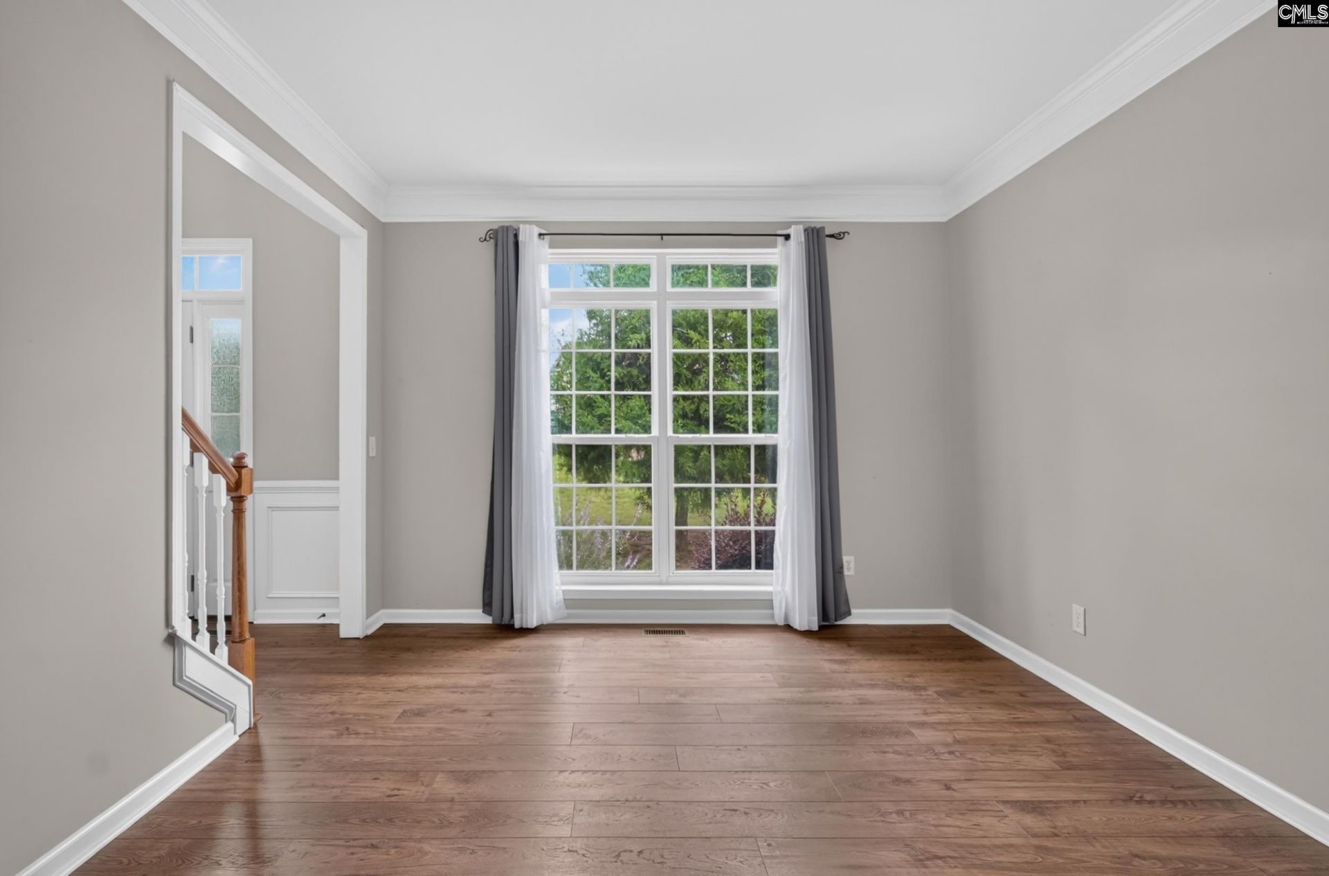 246 Bowmore Drive W Photo 10