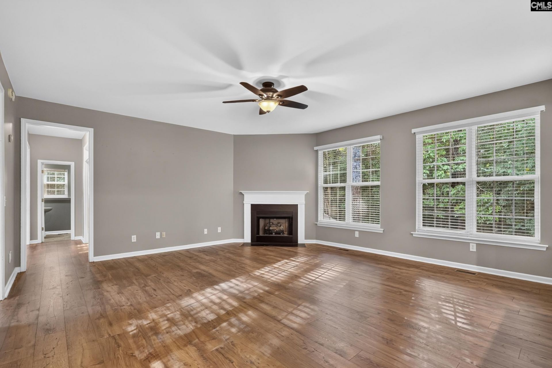 246 Bowmore Drive W Photo 11