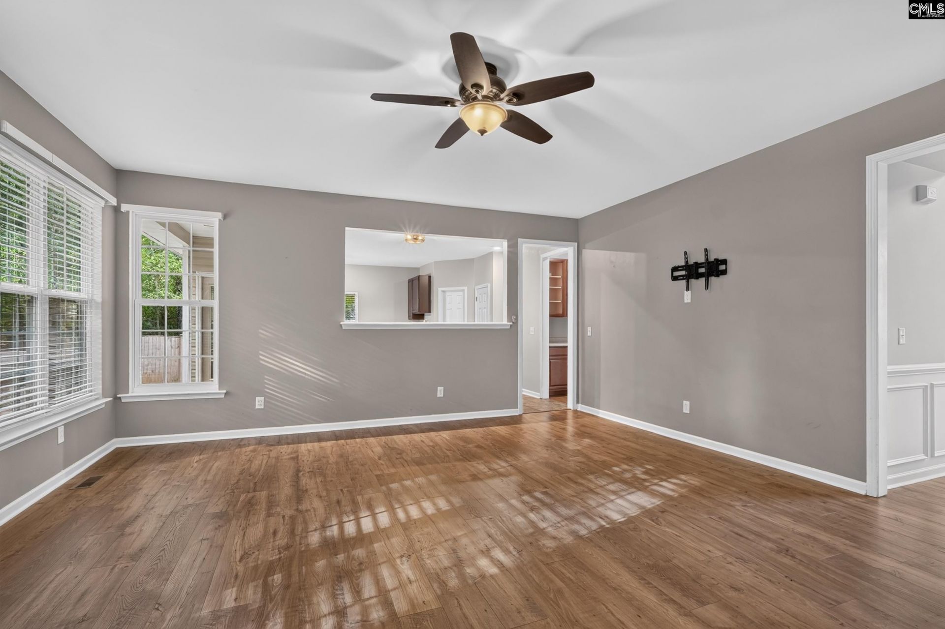 246 Bowmore Drive W Photo 13