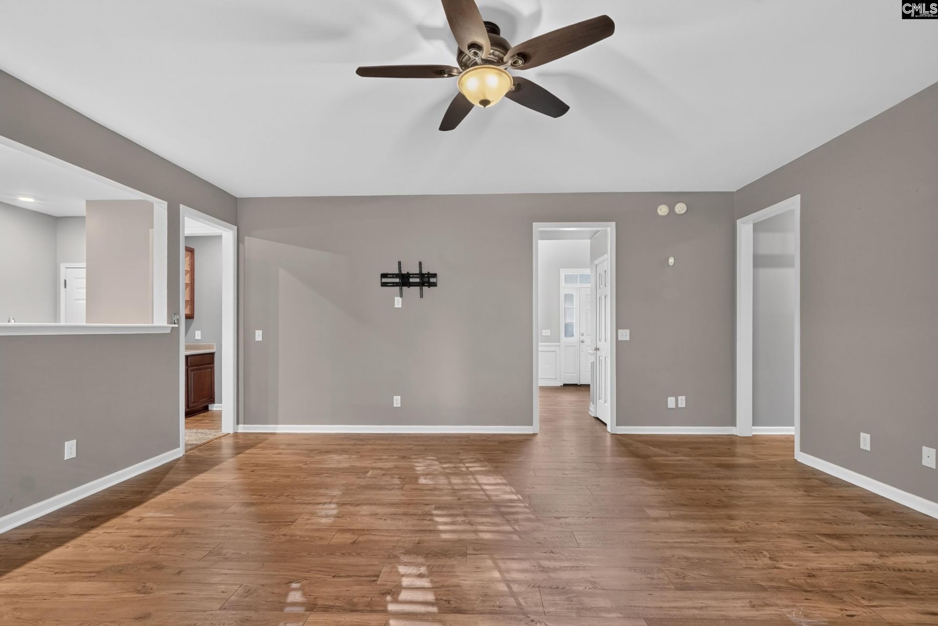 246 Bowmore Drive W Photo 14
