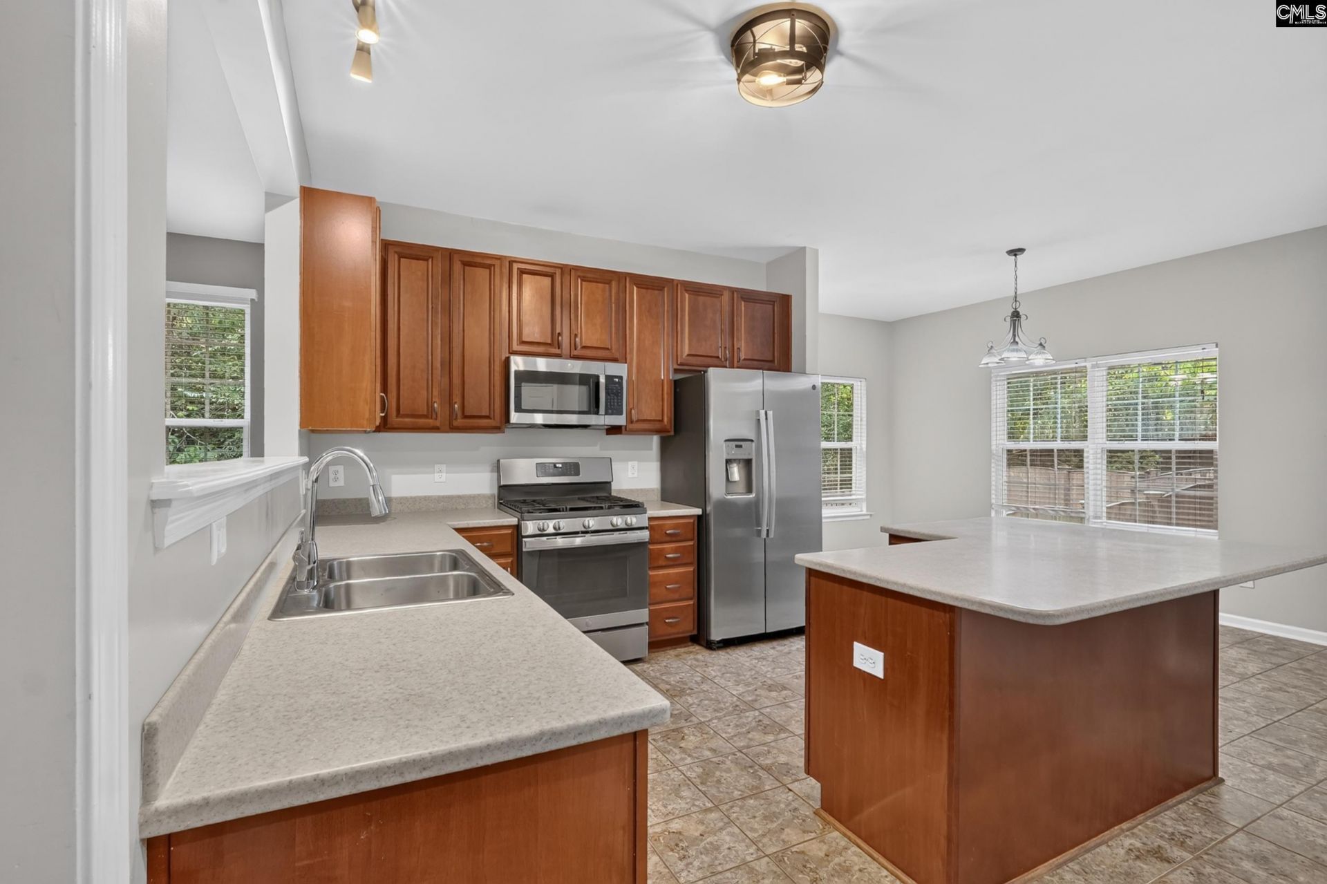 246 Bowmore Drive W Photo 15