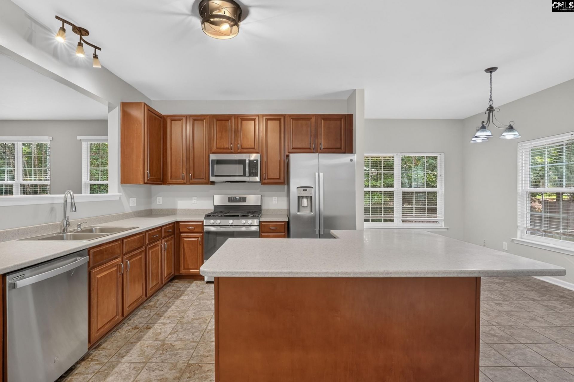 246 Bowmore Drive W Photo 16