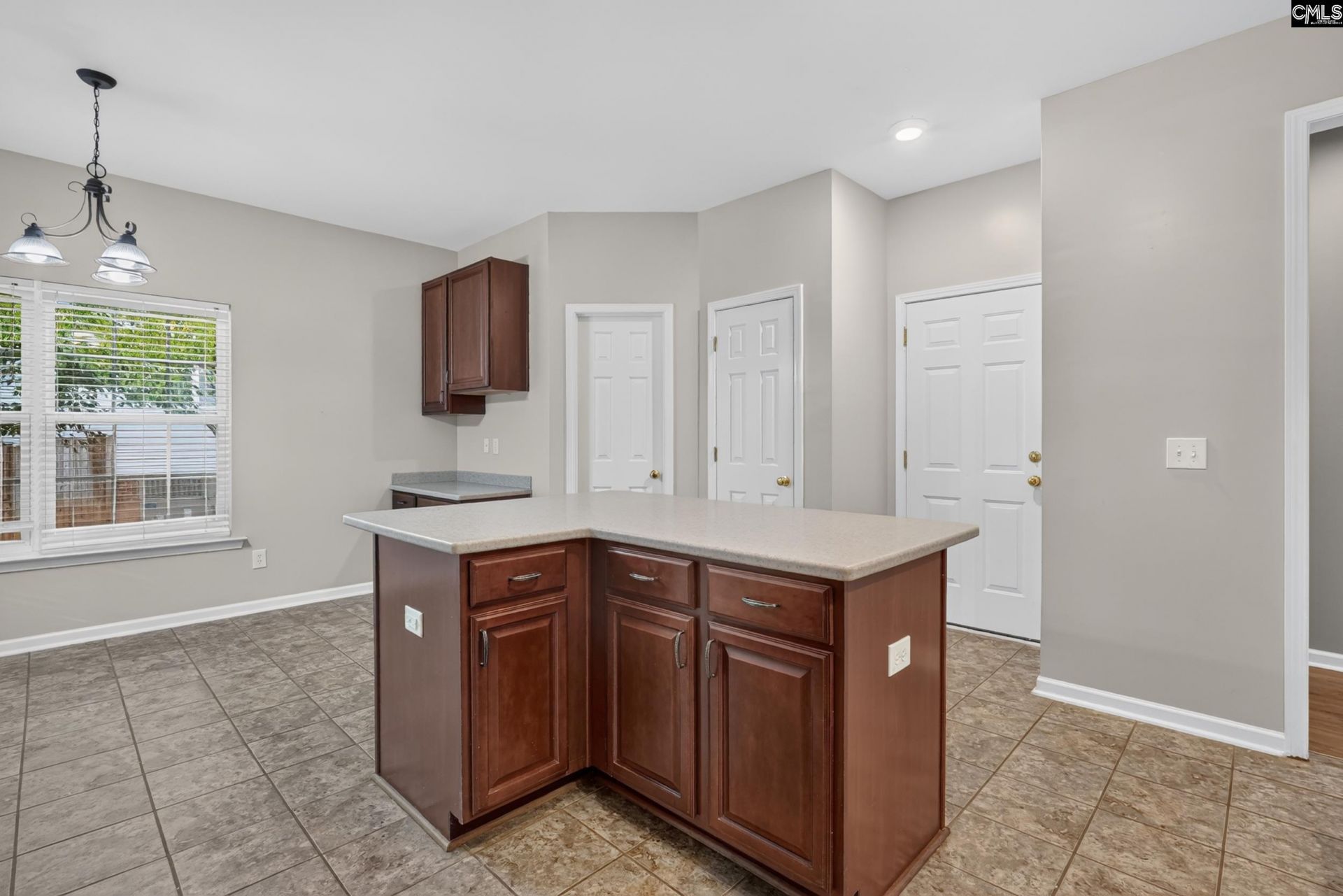 246 Bowmore Drive W Photo 17