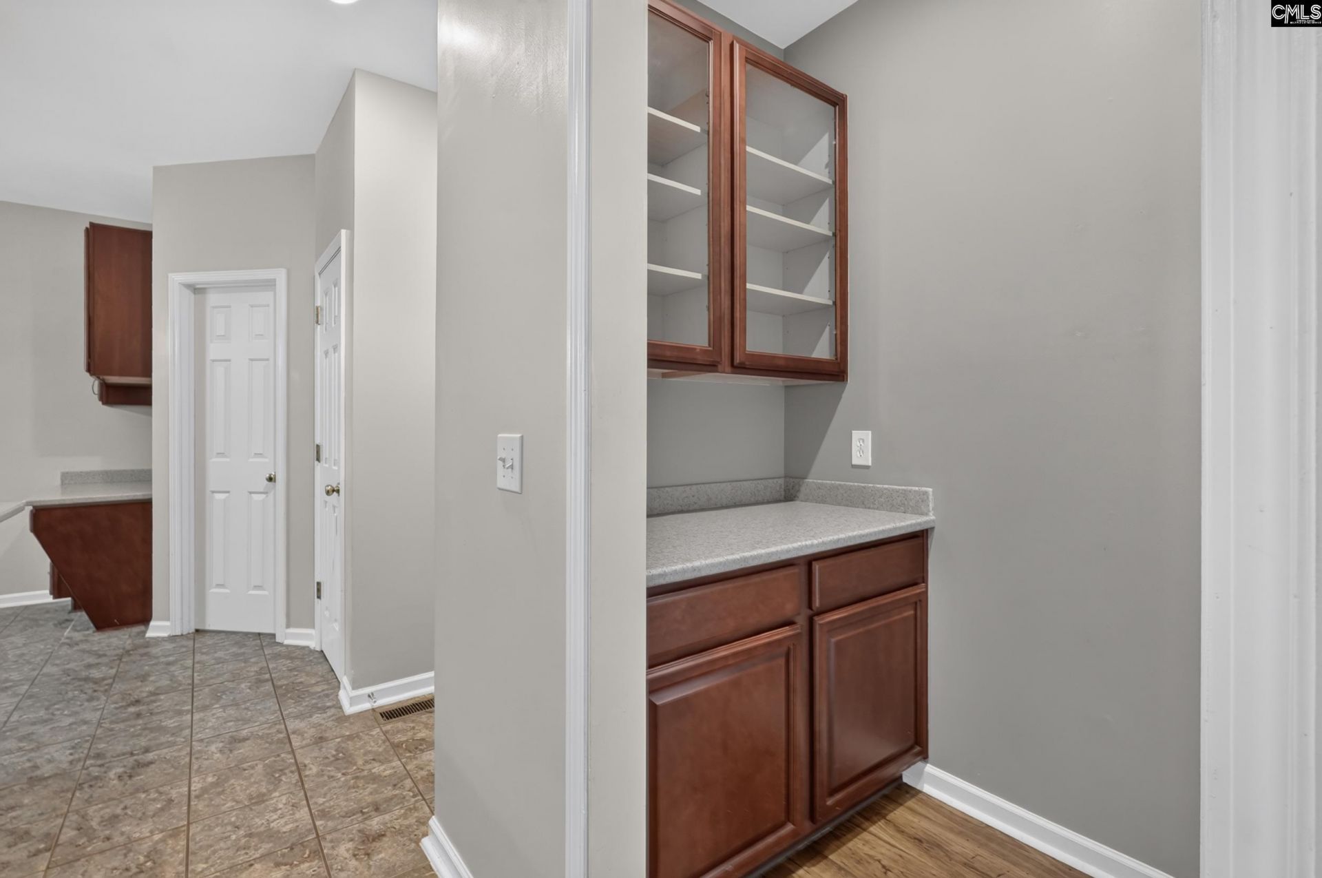 246 Bowmore Drive W Photo 23