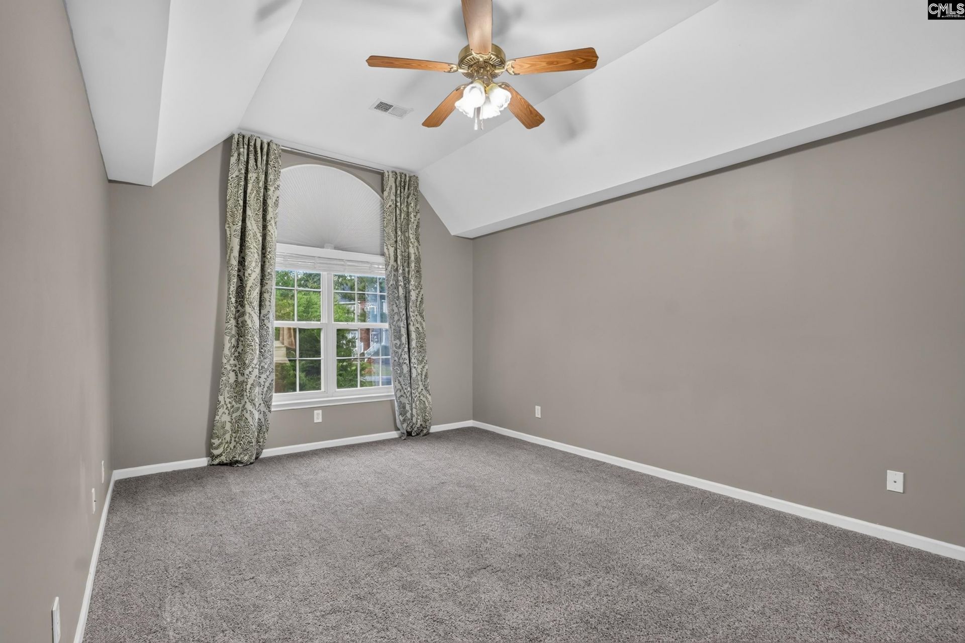 246 Bowmore Drive W Photo 27