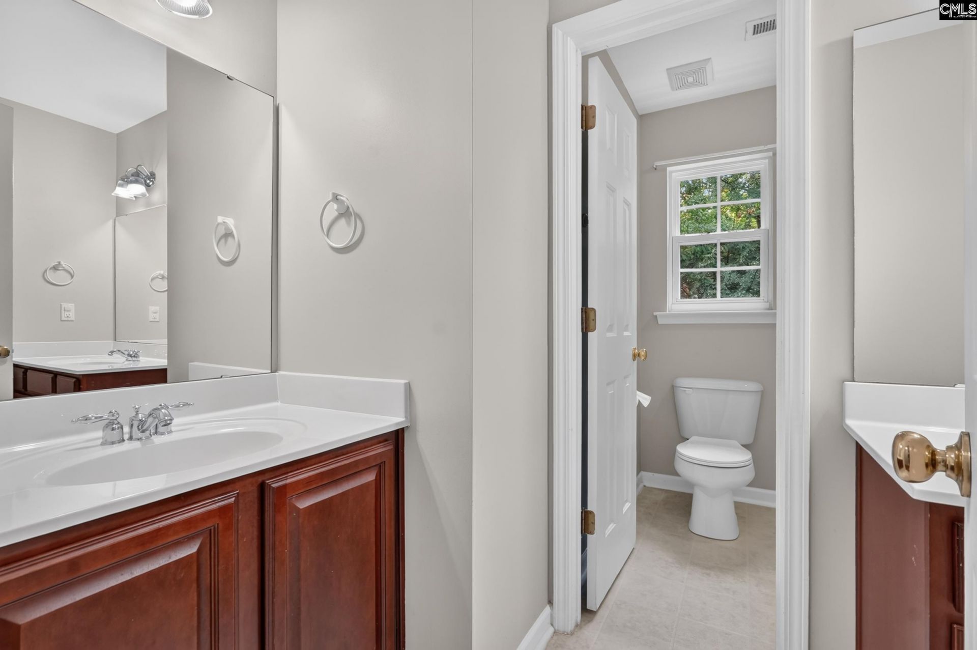 246 Bowmore Drive W Photo 39