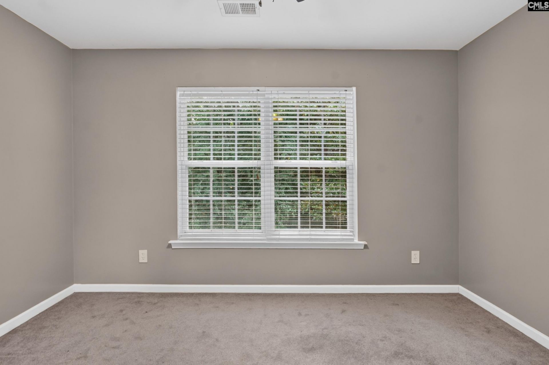 246 Bowmore Drive W Photo 45