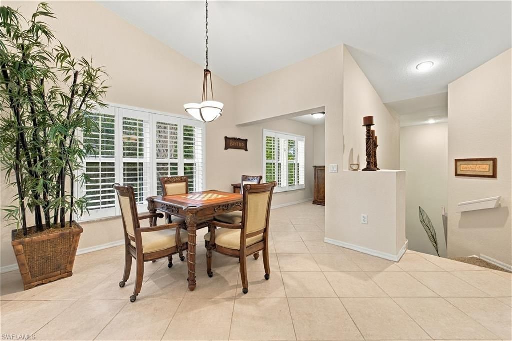 5660 Northboro Dr , Unit 202, Naples, FL 34110 Photo