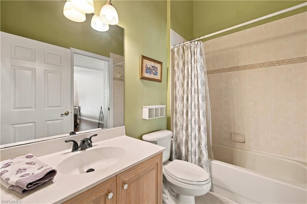 5660 Northboro Dr , Unit 202, Naples, FL 34110 Photo