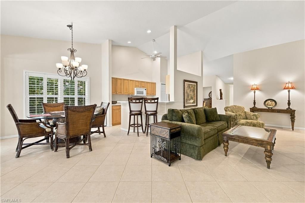 5660 Northboro Dr , Unit 202, Naples, FL 34110 Photo