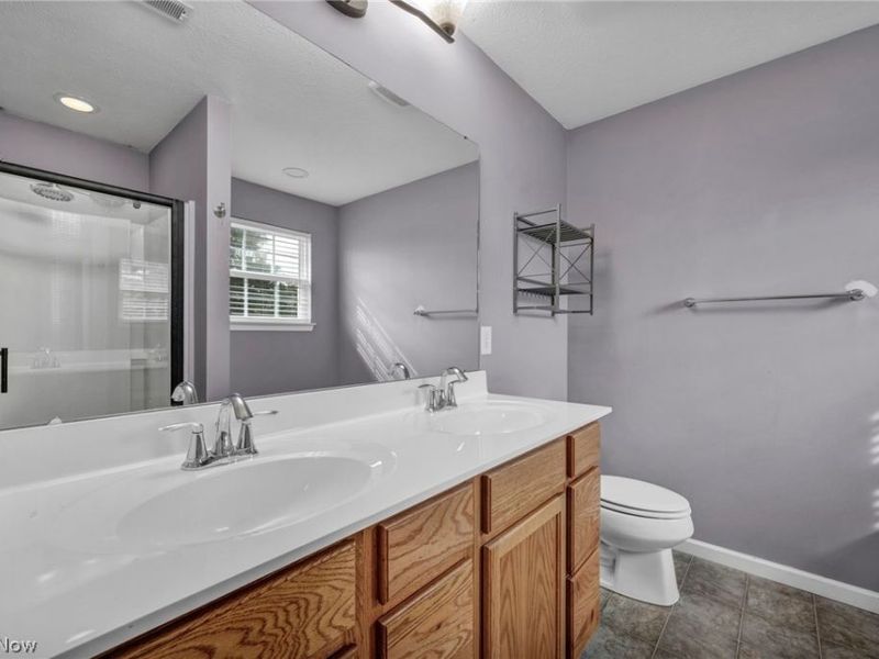 9092 Stonegate Circle, North Ridgeville, OH 44039 Photo 11