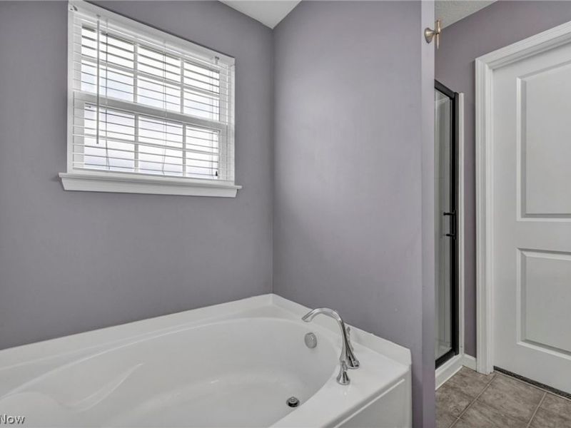 9092 Stonegate Circle, North Ridgeville, OH 44039 Photo 13