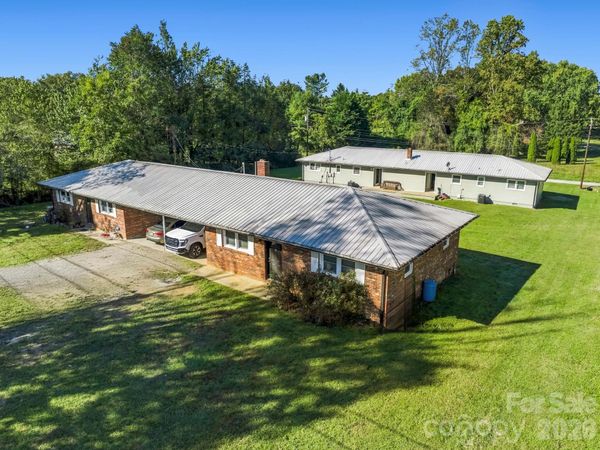 17 Randolph Avenue , Flat Rock, NC 28731