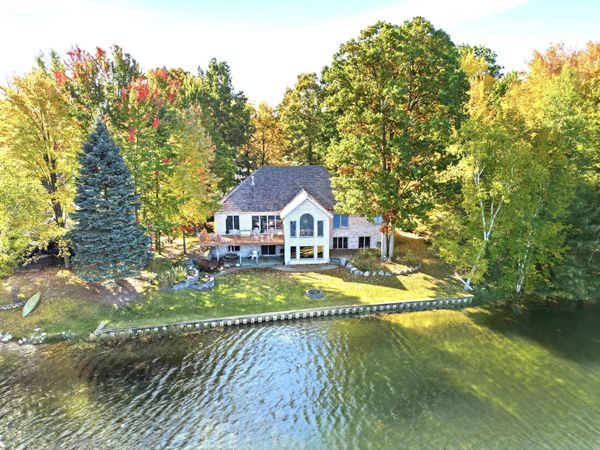 9418 Elmwood Court, Canadian Lakes, MI 49346